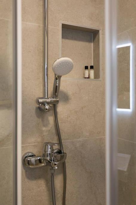 Flat4Us#Cozy#Freeparking#5People Apartman Zágráb Kültér fotó